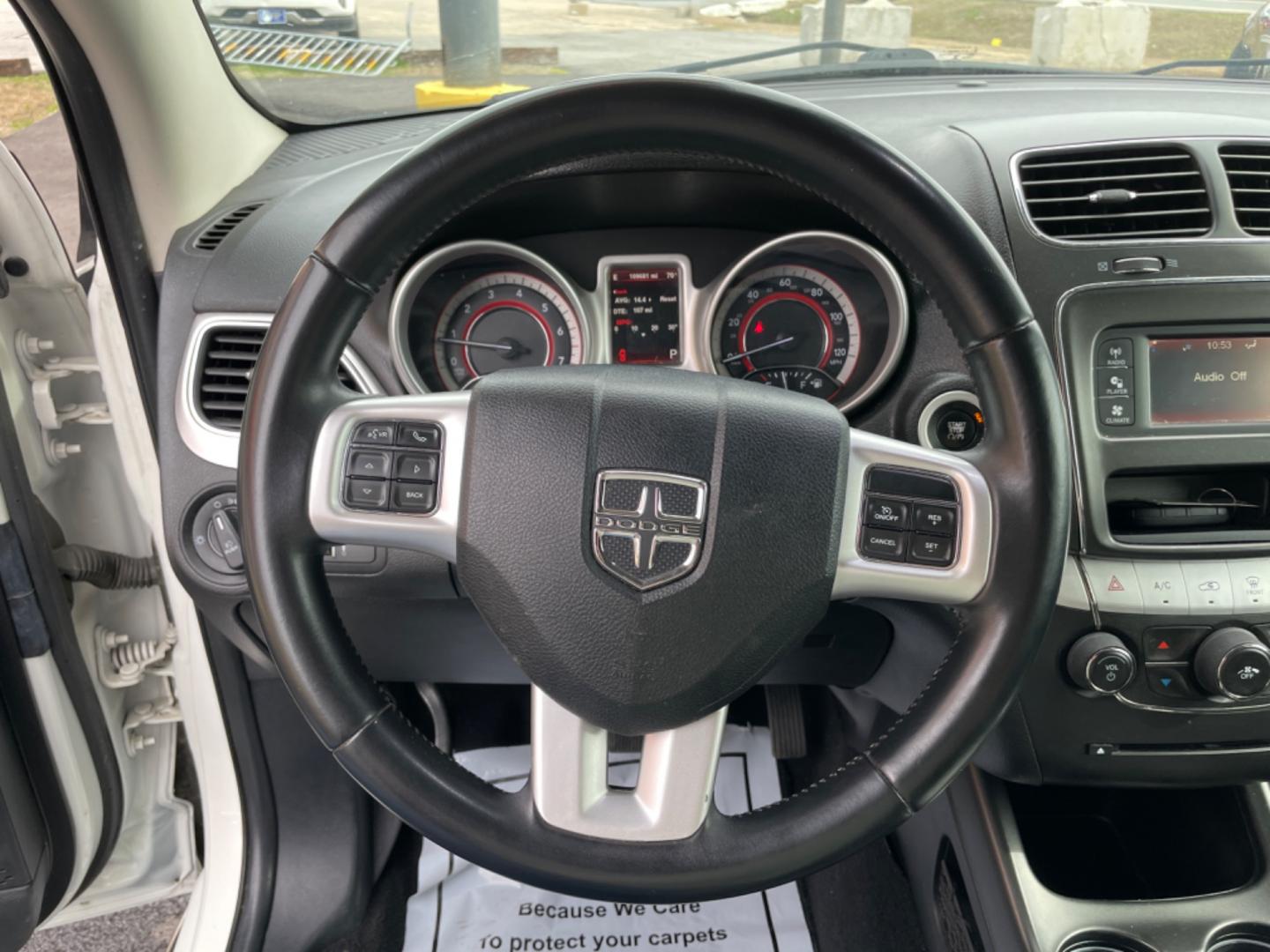 2016 White Dodge Journey (3C4PDCGB8GT) with an 4-Cyl, 2.4 Liter engine, Auto, 6-Spd AutoStick transmission, located at 8008 Warden Rd, Sherwood, AR, 72120, (501) 801-6100, 34.830078, -92.186684 - Photo#15